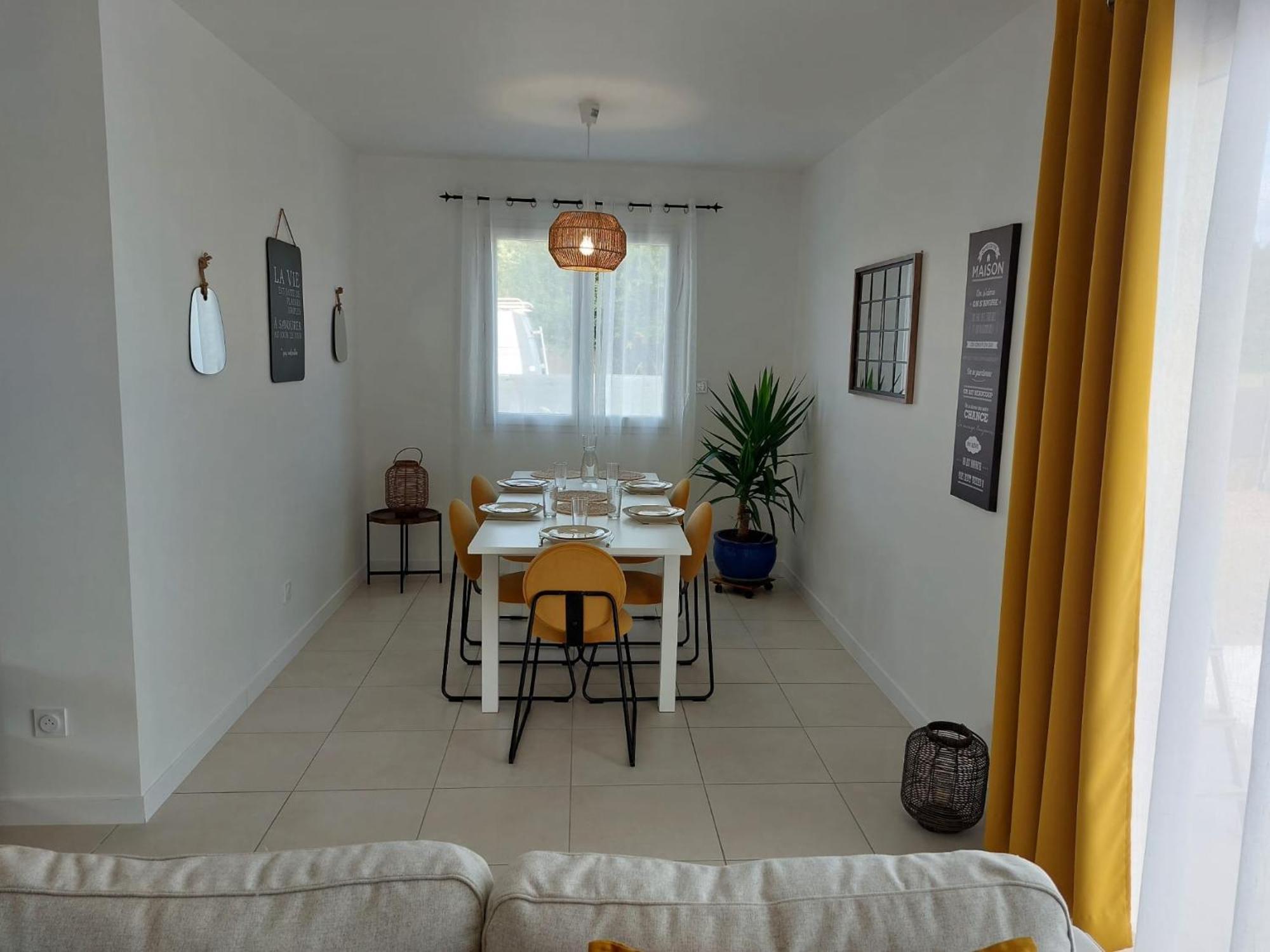Maison Neuve A Bessens Exteriör bild