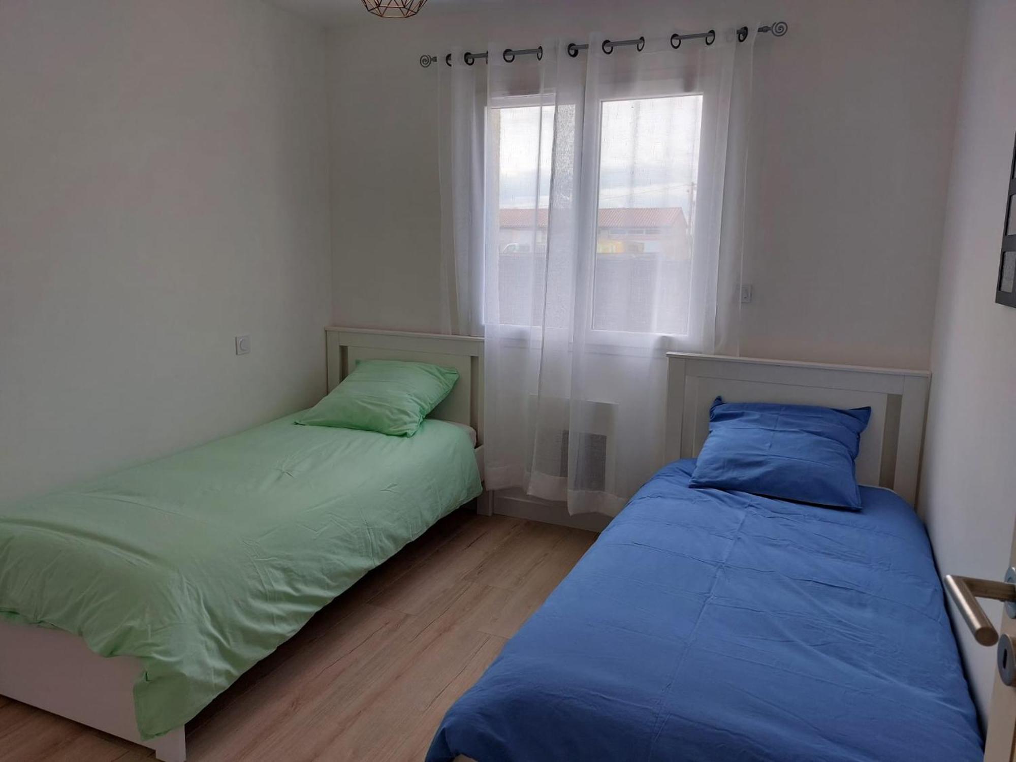 Maison Neuve A Bessens Exteriör bild
